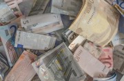 機(jī)構(gòu)：英國國內(nèi)銀行相對(duì)不受全球貿(mào)易沖擊影響