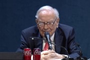 60年！巴菲特宣布年末交棒，全場起立掌聲久久不息